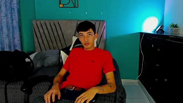 Snapshot of Maikol_Ortiz chatting on February 27, 2026, 1:22 pm Maikol Ortiz online show from February 27, 2026, 1:22 pm