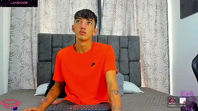 Snapshot of Maikol_Ortiz chatting on January 15, 2026, 1:58 pm Maikol Ortiz online show from January 15, 2026, 1:58 pm