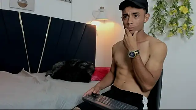 Snapshot of richsexymom chatting on October 29, 2025, 12:31 am richsexymom online show from October 29, 2025, 12:31 am