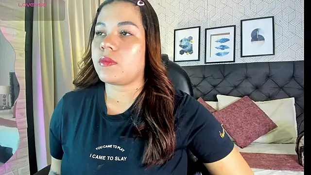 sophie  blare online show from June 24, 2026, 7:01 pm