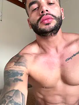 Snapshot of Bruno_De_Lucaa_ chatting on September 10, 2025, 4:39 pm Bruno De Lucaa online show from September 10, 2025, 4:39 pm