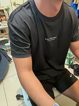 black xun online show from March 5, 2026, 6:54 am