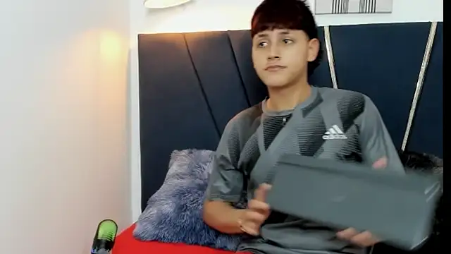 zeusapollofuck online show from September 20, 2025, 7:08 pm