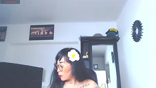 Snapshot of Vicky_hotmilf chatting on July 16, 2026, 2:25 pm Vicky hotmilf online show from July 16, 2026, 2:25 pm
