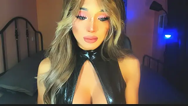 xUrGoddess Bellax online show from November 18, 2025, 5:33 am