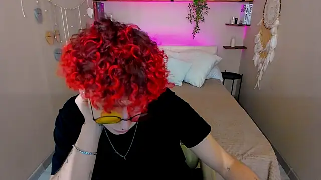 Snapshot of Blaiz_Vok chatting on December 1, 2025, 8:32 pm Blaiz Vok online show from December 1, 2025, 8:32 pm