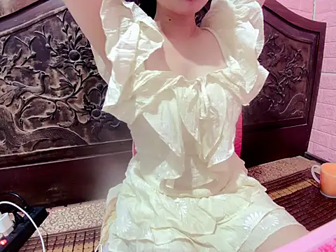 Snapshot of Thu_yaha chatting on December 3, 2025, 6:47 am Thu yaha online show from December 3, 2025, 6:47 am