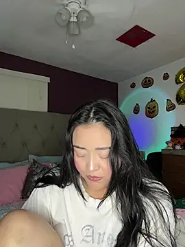 MyHoneyFrida online show from November 7, 2025, 3:00 am