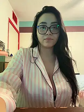 MyHoneyFrida online show from February 24, 2026, 5:19 am