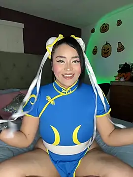 MyHoneyFrida online show from October 31, 2025, 4:09 am