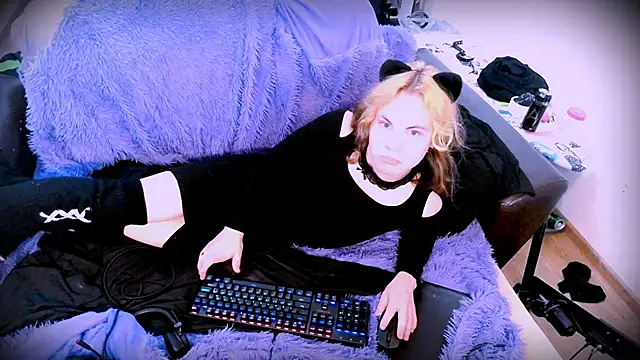 SparkyFerret online show from October 1, 2025, 3:38 pm