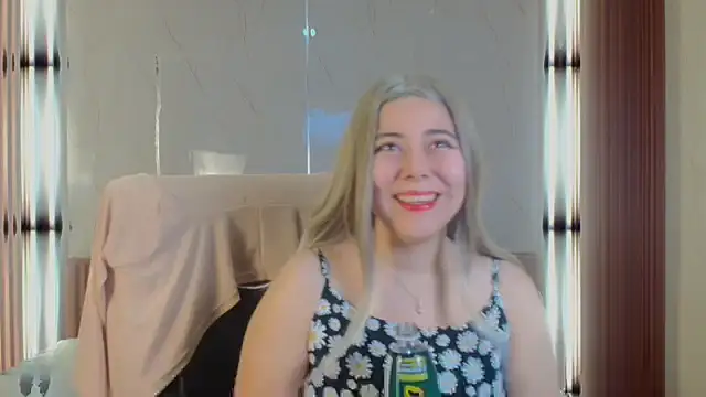 SkarlettLaw online show from September 27, 2025, 7:20 pm