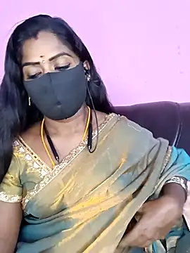 Snapshot of tamilammukuttyy chatting on December 16, 2025, 5:22 am tamilammukuttyy online show from December 16, 2025, 5:22 am