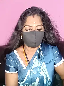 Snapshot of tamilammukuttyy chatting on December 5, 2025, 3:27 am tamilammukuttyy online show from December 5, 2025, 3:27 am