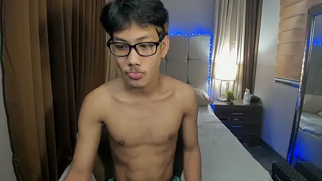 fucking hot2 online show from September 13, 2025, 11:05 pm