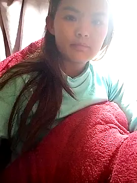 Snapshot of xinhxinhcute chatting on November 29, 2025, 10:21 pm xinhxinhcute online show from November 29, 2025, 10:21 pm