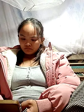 Snapshot of xinhxinhcute chatting on November 1, 2025, 12:32 pm xinhxinhcute online show from November 1, 2025, 12:32 pm