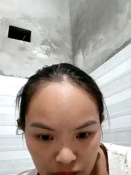 Snapshot of xinhxinhcute chatting on October 16, 2025, 10:29 pm xinhxinhcute online show from October 16, 2025, 10:29 pm