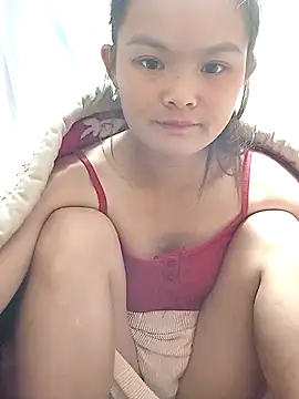 Snapshot of xinhxinhcute chatting on October 23, 2025, 4:22 am xinhxinhcute online show from October 23, 2025, 4:22 am