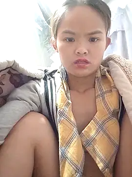 Snapshot of xinhxinhcute chatting on September 29, 2025, 10:48 pm xinhxinhcute online show from September 29, 2025, 10:48 pm