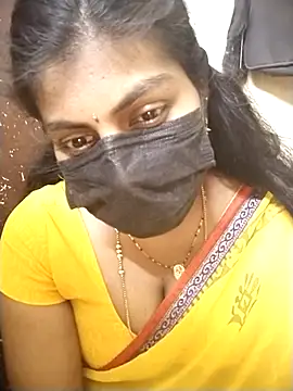 Snapshot of Nithiila chatting on January 9, 2026, 8:21 am Nithiila online show from January 9, 2026, 8:21 am