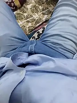 Snapshot of bisexdon chatting on October 7, 2025, 3:24 pm bisexdon online show from October 7, 2025, 3:24 pm