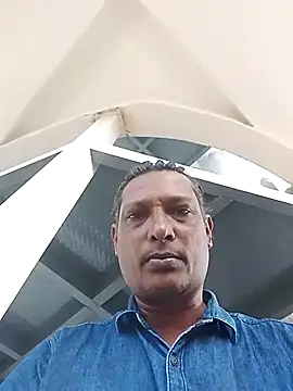 Snapshot of bisexdon chatting on October 3, 2025, 10:06 am bisexdon online show from October 3, 2025, 10:06 am