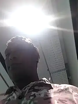 Snapshot of bisexdon chatting on September 24, 2025, 7:15 am bisexdon online show from September 24, 2025, 7:15 am