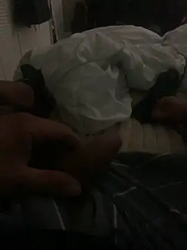 Hugecock9inchhh online show from December 15, 2025, 4:46 pm