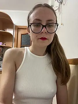Snapshot of SophieDesire chatting on September 20, 2025, 8:58 pm SophieDesire online show from September 20, 2025, 8:58 pm