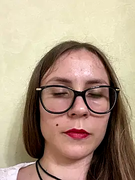 Snapshot of SophieDesire chatting on September 18, 2025, 8:50 am SophieDesire online show from September 18, 2025, 8:50 am