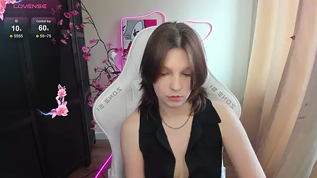 Snapshot of AudreyyKim chatting on April 21, 2026, 8:43 am AudreyyKim online show from April 21, 2026, 8:43 am