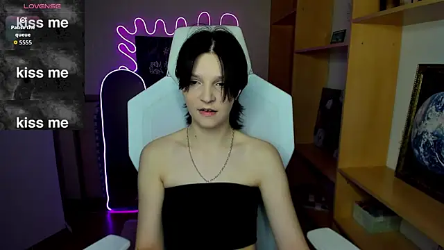 AudreyyKim online show from November 2, 2025, 11:15 am