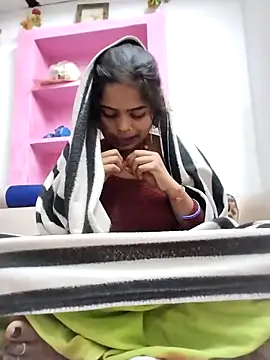 Snapshot of Bebo_Sweety143 chatting on November 26, 2025, 12:43 am Bebo Sweety143 online show from November 26, 2025, 12:43 am