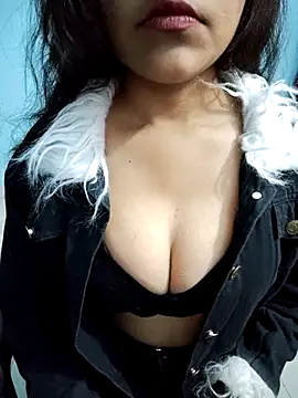 Snapshot of queen_visakha chatting on December 20, 2025, 8:28 am queen visakha online show from December 20, 2025, 8:28 am