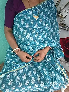 Snapshot of desi_boudi87 chatting on April 17, 2026, 8:28 am desi boudi87 online show from April 17, 2026, 8:28 am