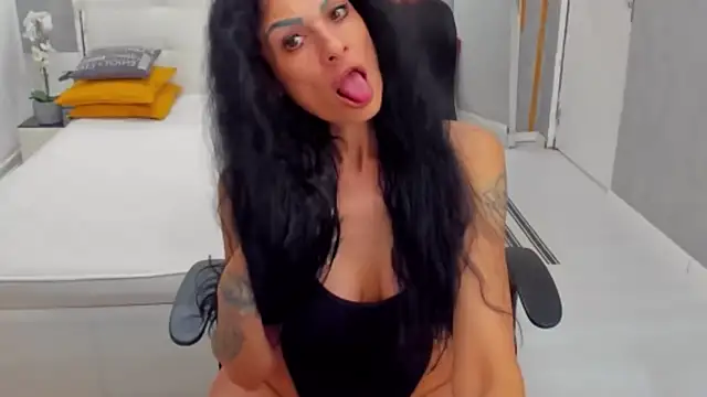 Snapshot of MarbellaRyder chatting on April 26, 2026, 2:31 am MarbellaRyder online show from April 26, 2026, 2:31 am
