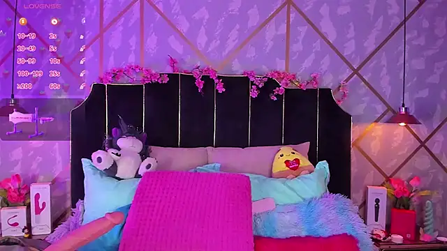 Snapshot of LindaWz_ chatting on March 1, 2026, 5:18 am LindaWz online show from March 1, 2026, 5:18 am