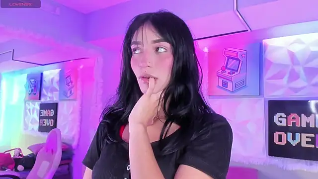 Snapshot of LindaWz_ chatting on January 10, 2026, 4:19 am LindaWz online show from January 10, 2026, 4:19 am