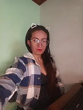 Snapshot of ERIKA__29 chatting on October 21, 2025, 11:53 am ERIKA 29 online show from October 21, 2025, 11:53 am