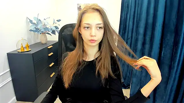 EmilyGraydis online show from October 1, 2025, 5:45 am