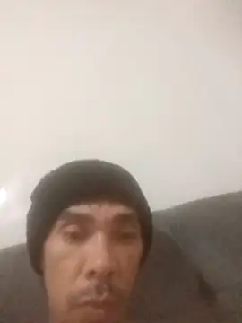 Snapshot of Shawnzinho chatting on April 19, 2026, 8:44 pm Shawnzinho online show from April 19, 2026, 8:44 pm
