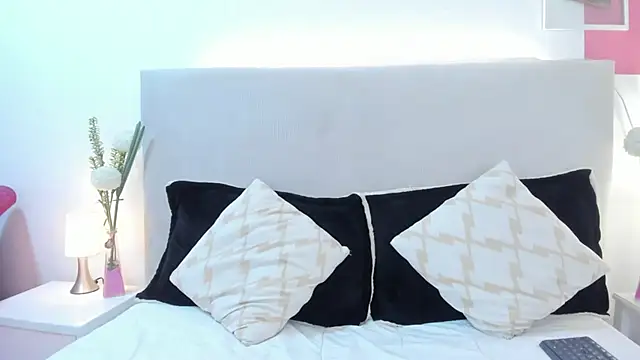 Angel Velvet online show from March 25, 2026, 8:30 pm