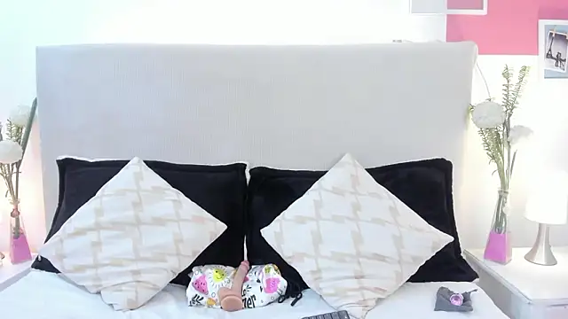 Angel Velvet online show from March 6, 2026, 6:03 pm