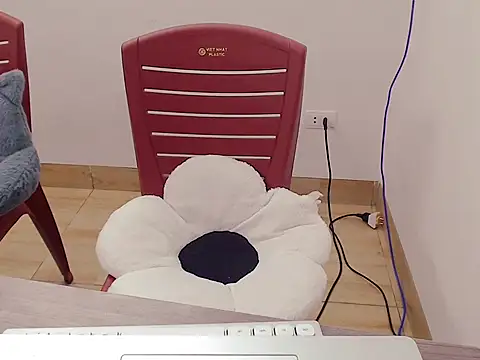 Funnygirl 9x online show from November 13, 2025, 2:04 am