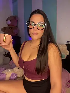 alilith online show from February 21, 2026, 7:49 pm