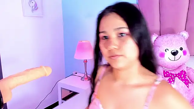 Snapshot of emma_clarke_ chatting on September 11, 2025, 3:39 am emma clarke online show from September 11, 2025, 3:39 am