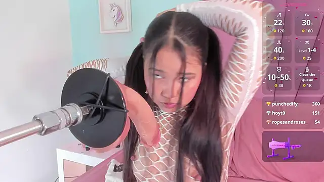 Snapshot of emma_clarke_ chatting on November 21, 2025, 3:38 am emma clarke online show from November 21, 2025, 3:38 am