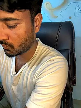 Snapshot of MeekBatgirl chatting on October 11, 2025, 4:19 pm MeekBatgirl online show from October 11, 2025, 4:19 pm