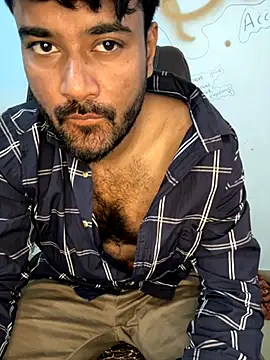 Snapshot of MeekBatgirl chatting on October 1, 2025, 8:52 am MeekBatgirl online show from October 1, 2025, 8:52 am